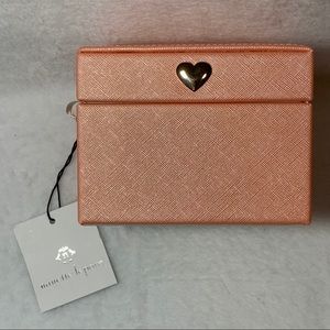 NWT Pink/Peach jewelry box with gold heart